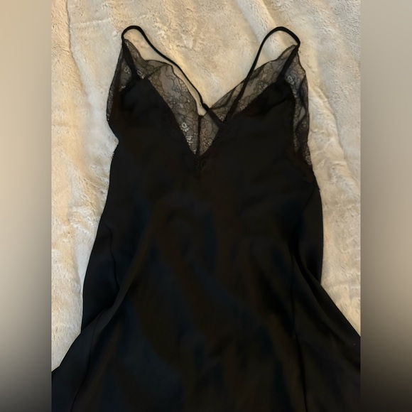 🆕Victoria's Secret Black Lace Slip Dress✨🖤🩰👛 - Picture 6 of 7